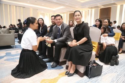 นักเรียนทุนเพื่อนชุมชน เข้าร่วมพิธีมอบทุนการศึกษาทุนเพื่อนชุมชน