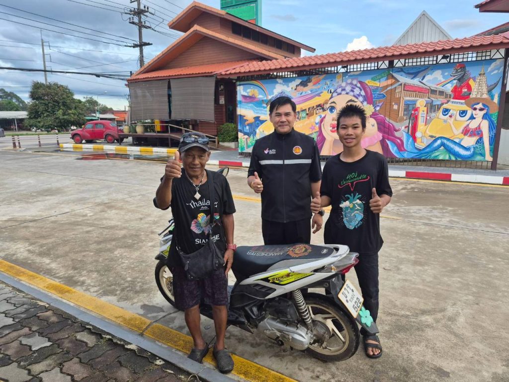 Fixit จิตอาสา ซ่อมสร้างเพื่อชุมชน ช่วยเหลือผู้ประสบอุทกภัย อำเภอแกลง อำเภอเขาชะเมา และอำเภอวังจันทร์ จังหวัดระยอง | วันที่ 7