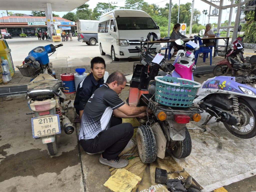 Fixit จิตอาสา ซ่อมสร้างเพื่อชุมชน ช่วยเหลือผู้ประสบอุทกภัย | วันที่ 2